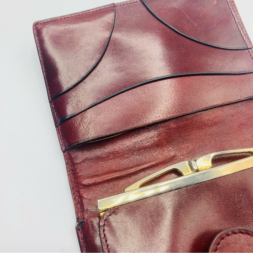 Vintage Burgundy Leather Wallet with Gold Horsebit Detail – Equestrian Style - Picture 16 of 16
